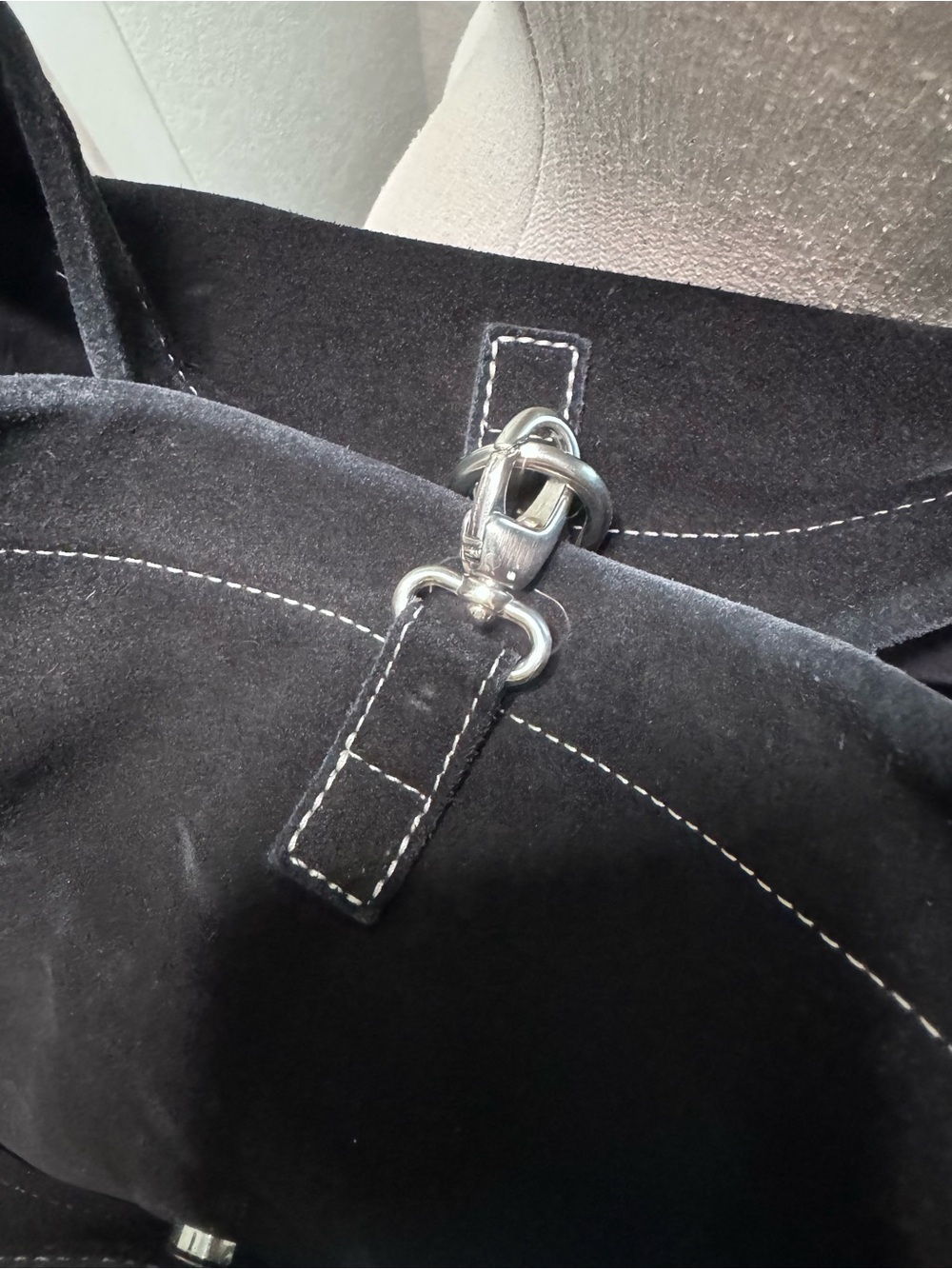 Tylie Malibu Black Studded Strap Suede Hobo Bag Y2K - Picture 4 of 16